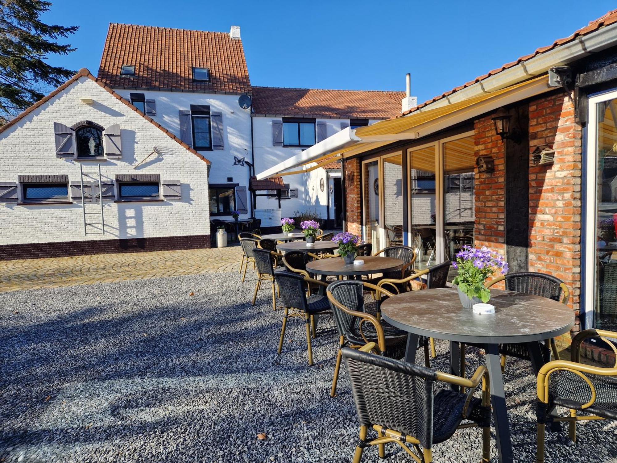 B&B De Kroonhoeve Beringen Exterior foto